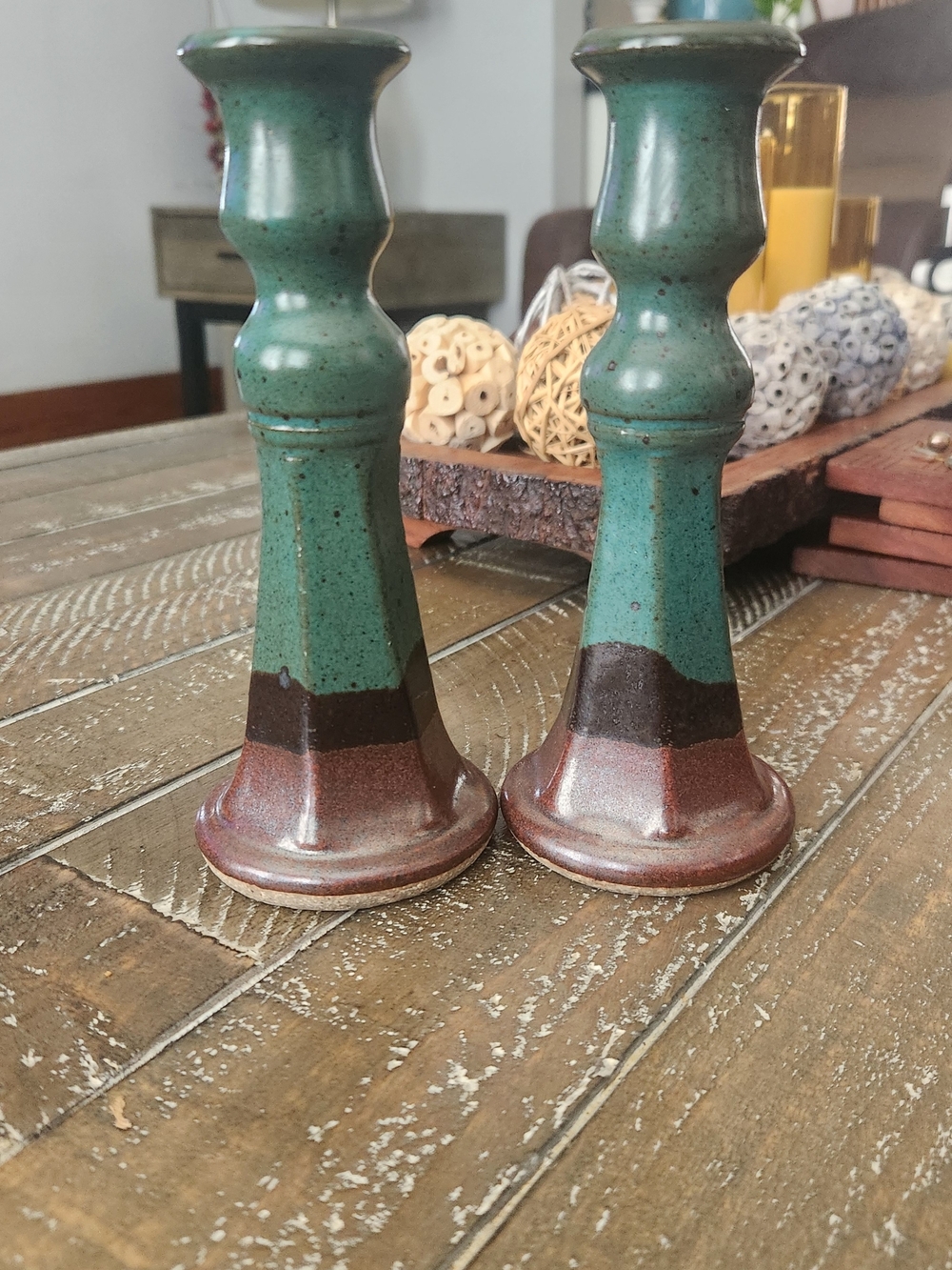 JOHN LOMAS STUD POTTERY CANDLE STK STONEWARE DARK BROWN GREEN GLAZE. 6.75" TALL.